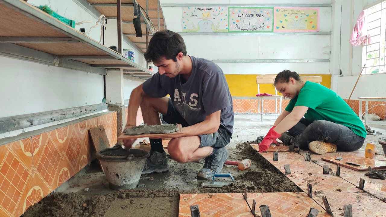 One project, two different settings